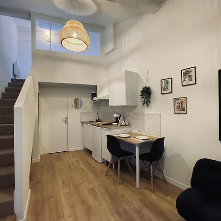 Coquetty Petit Duplex Paisible Sur Cour